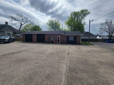 1221 Washington Avenue, Vincennes, IN 47591