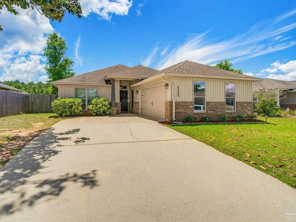 5597 Peach Dr, Pace, FL 32571