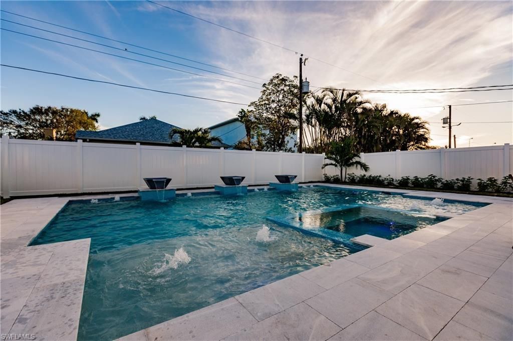 668 104th Ave N, Naples, FL 34108 Photo
