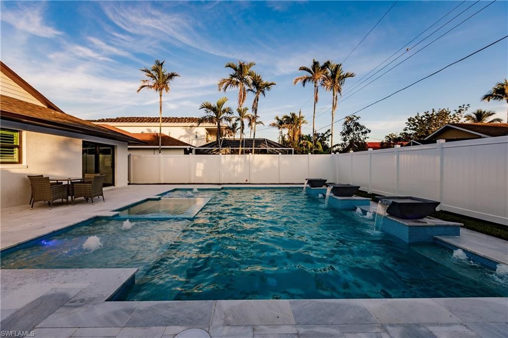 668 104th Ave N, Naples, FL 34108 Photo