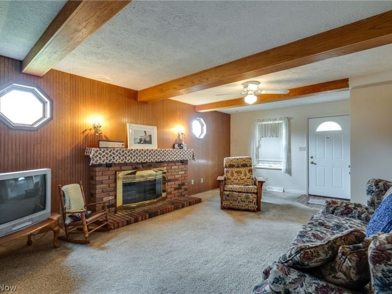 584 N Hawkins Avenue, Akron, OH 44313 Photo 16