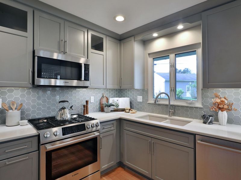 645 Beautyview Court, Columbus, OH 43214 Photo 24