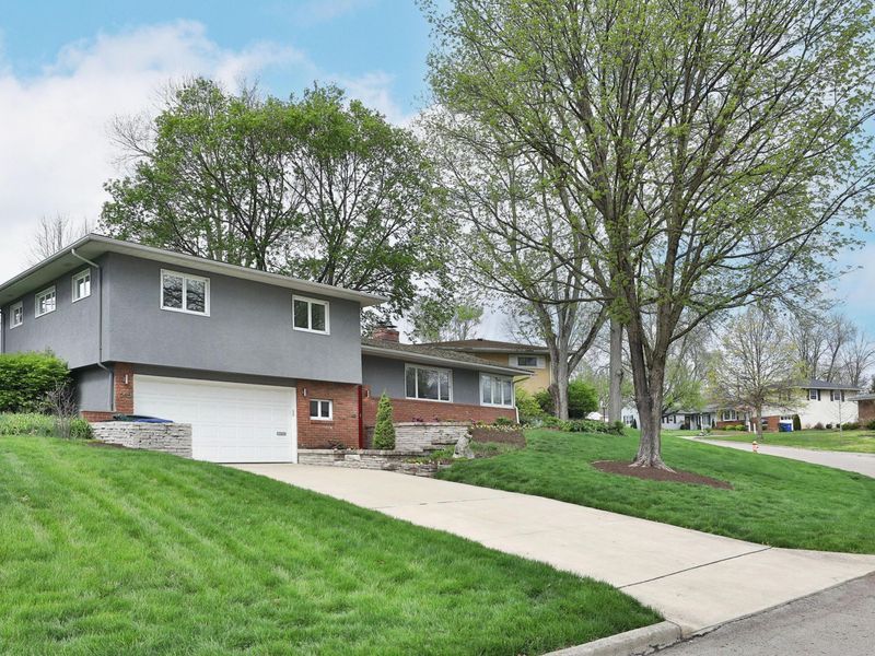 645 Beautyview Court, Columbus, OH 43214 Photo 3