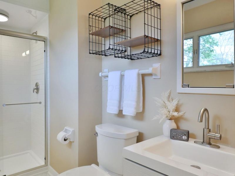 645 Beautyview Court, Columbus, OH 43214 Photo 32