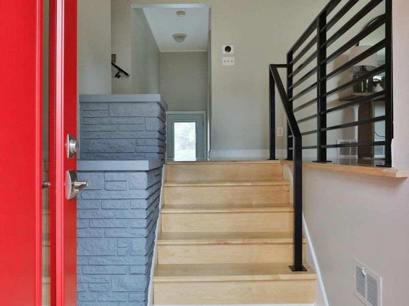 645 Beautyview Court, Columbus, OH 43214 Photo 8