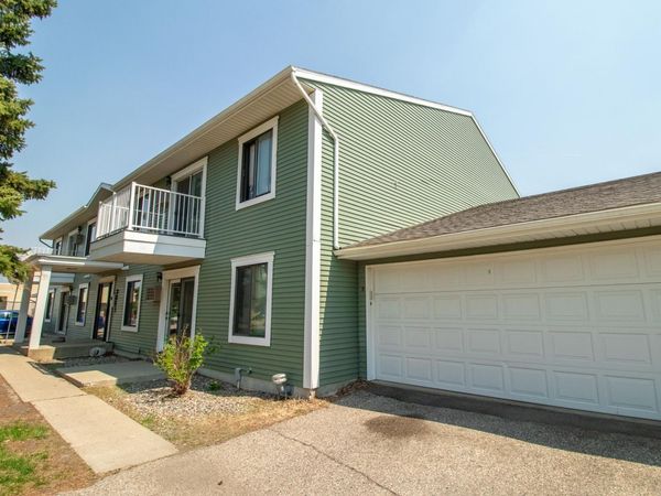 3211 15th Avenue S, Unit D, Fargo, ND 58103