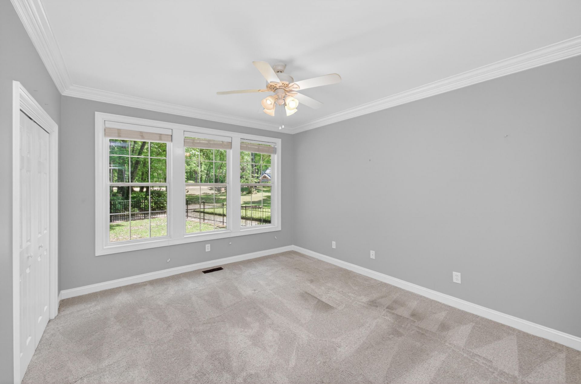 8618 W Fairway Woods Drive Photo 20