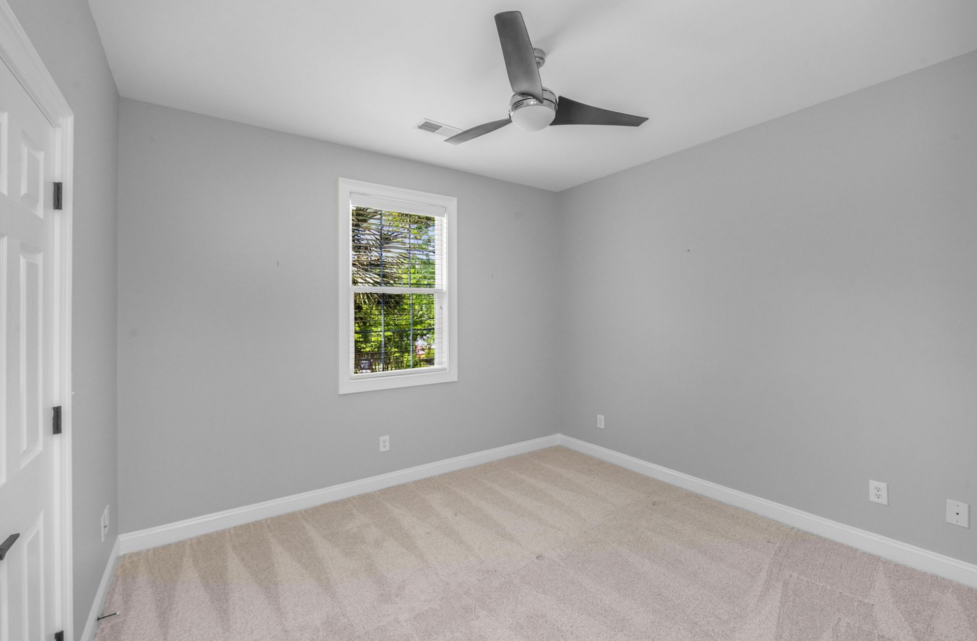 8618 W Fairway Woods Drive Photo 21