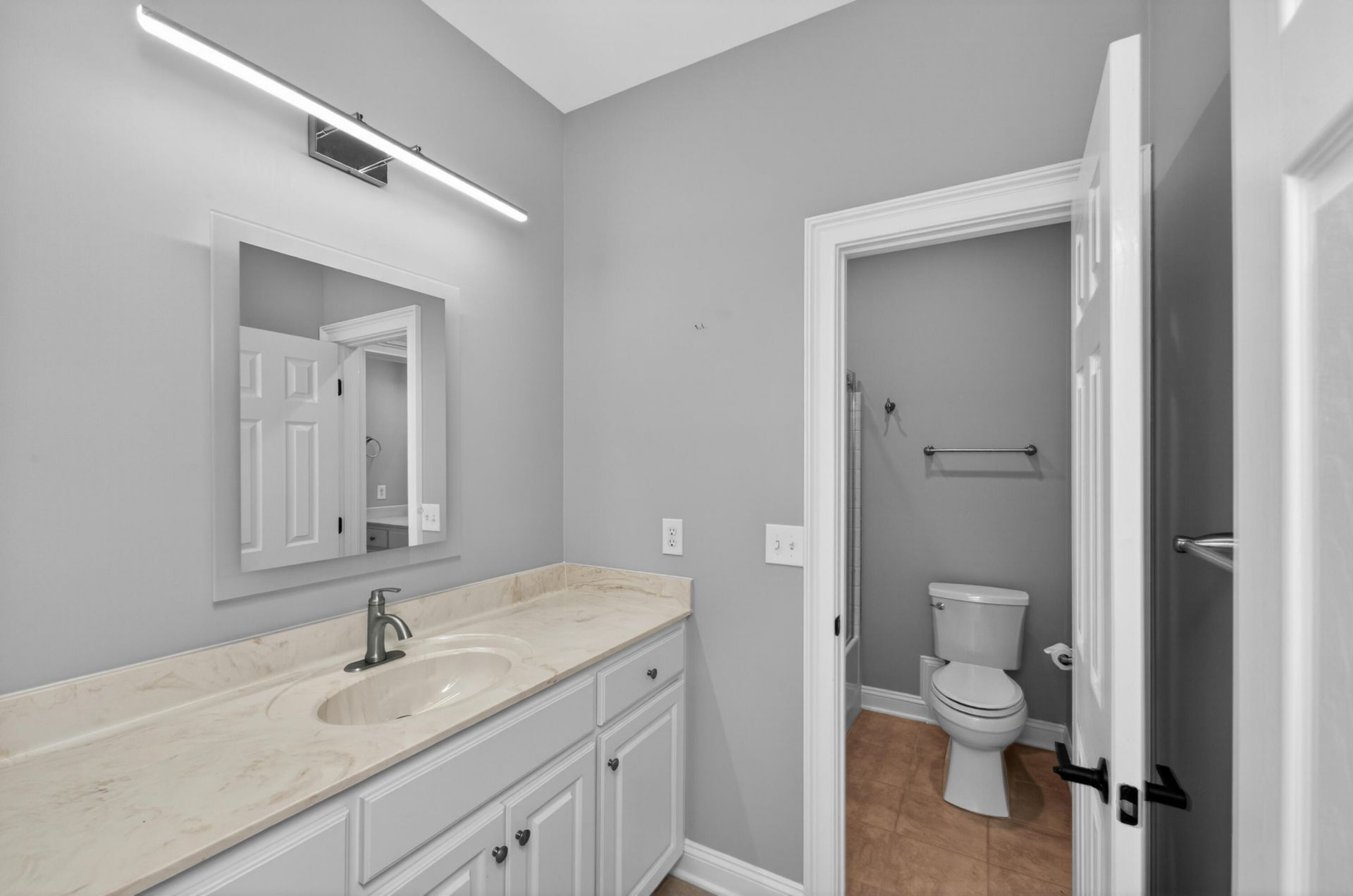 8618 W Fairway Woods Drive Photo 23