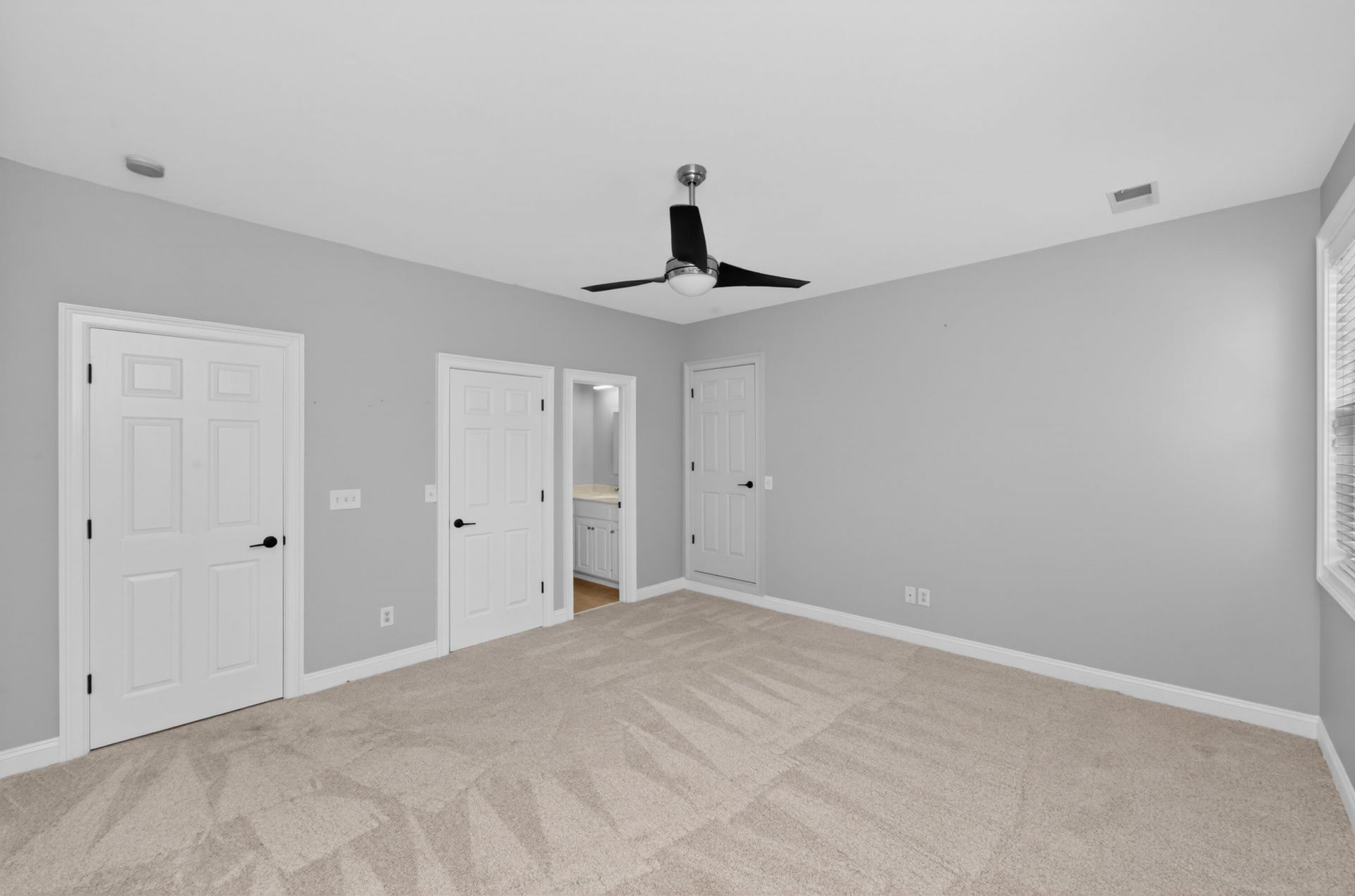 8618 W Fairway Woods Drive Photo 30