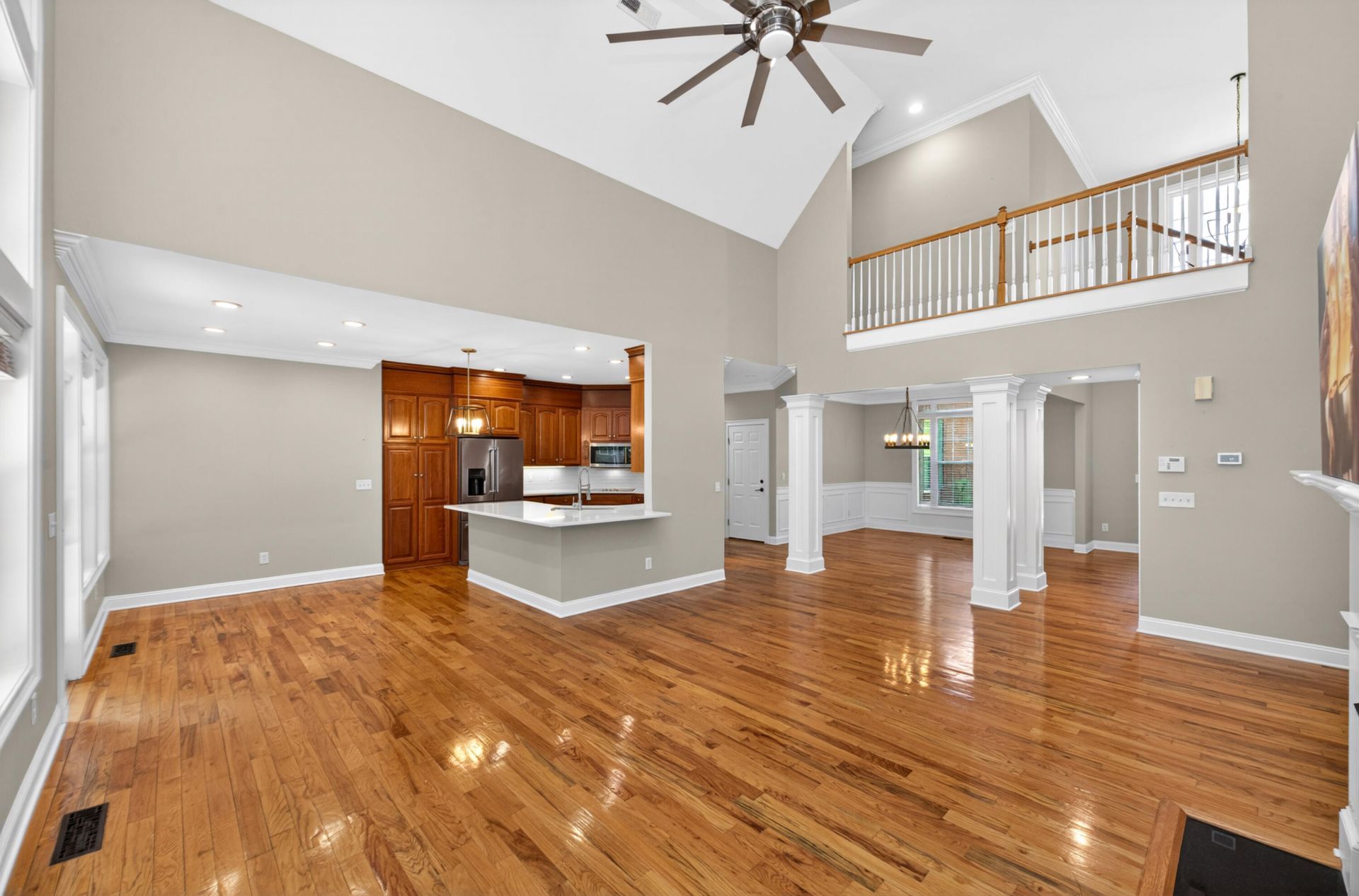 8618 W Fairway Woods Drive Photo 6