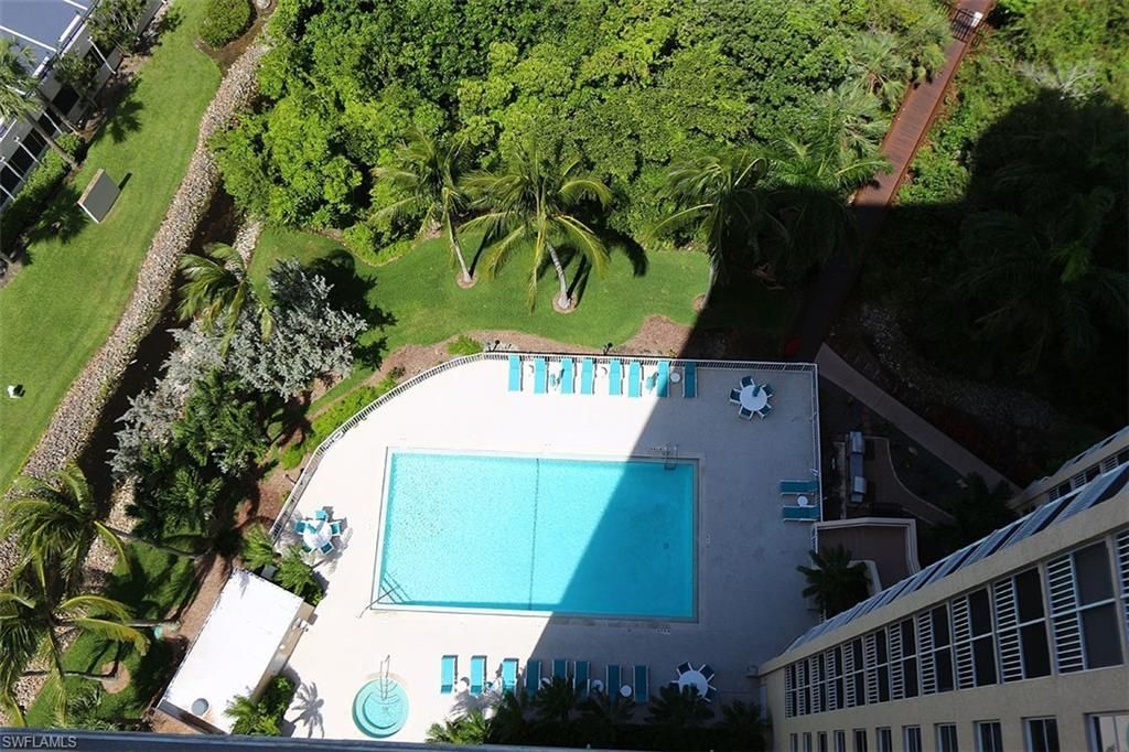 5550 Heron Point Dr, Unit 2004, Naples, FL 34108 Photo
