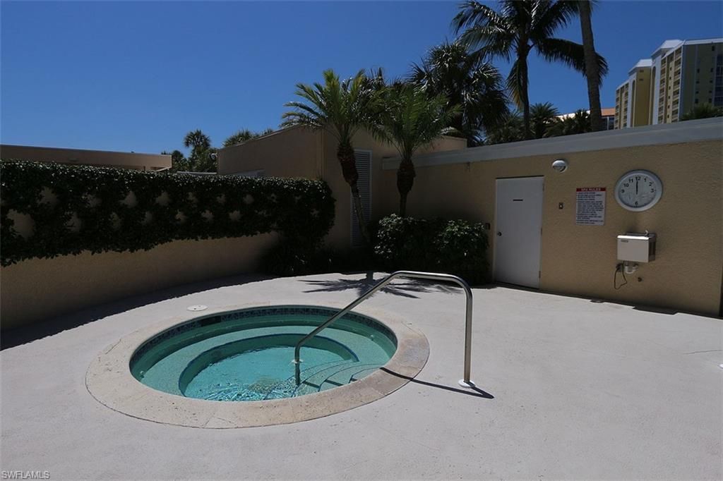 5550 Heron Point Dr, Unit 2004, Naples, FL 34108 Photo