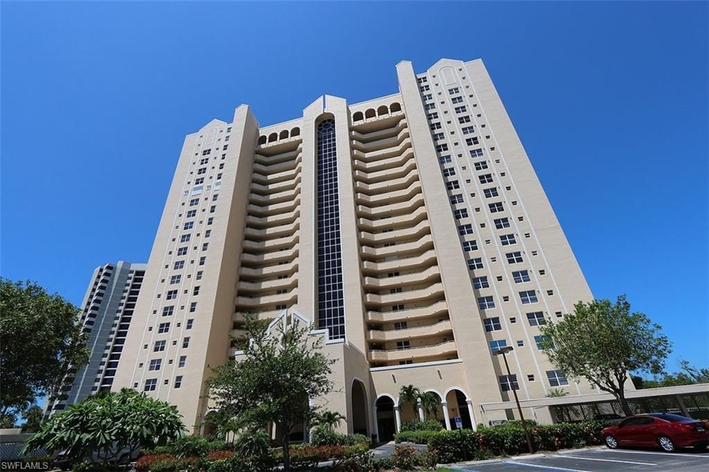 5550 Heron Point Dr, Unit 2004, Naples, FL 34108 Photo