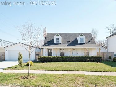 13621 Vernon Street, Oak Park, MI 48237
