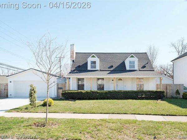 13621 Vernon Street, Oak Park, MI 48237