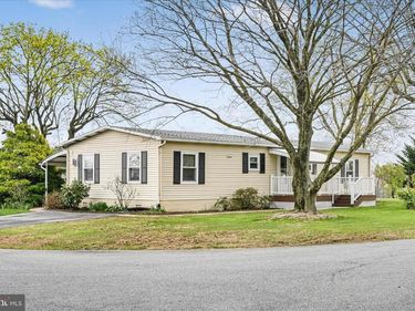 29 CAROL ANN DRIVE, LEBANON, PA 17046