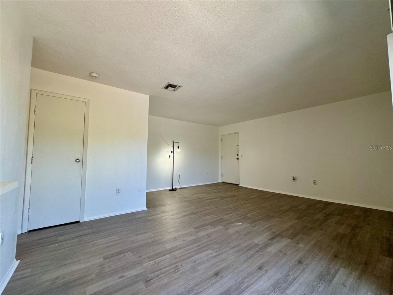 2632 Hidden Lake Drive N, Unit E, Sarasota, FL 34237 Photo