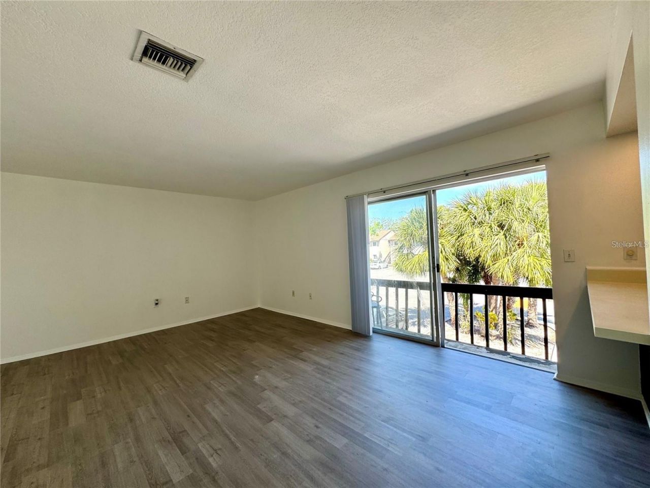 2632 Hidden Lake Drive N, Unit E, Sarasota, FL 34237 Photo