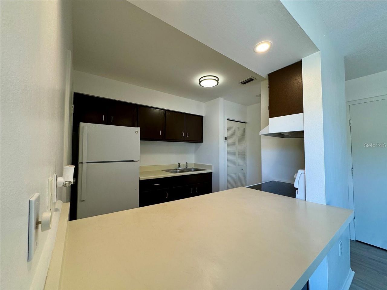 2632 Hidden Lake Drive N, Unit E, Sarasota, FL 34237 Photo