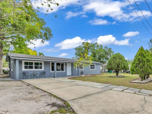 890 GOLDEN ISLE DRIVE , MOUNT DORA, FL 32757