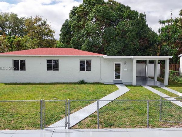 1560 NW 130th St , North Miami, FL 33167