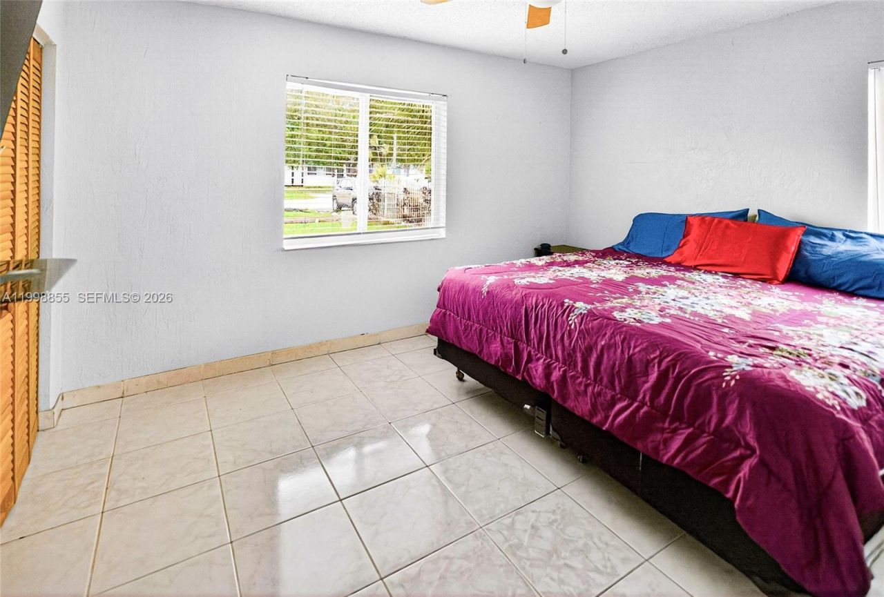 1560 NW 130th St, North Miami, FL 33167 Photo