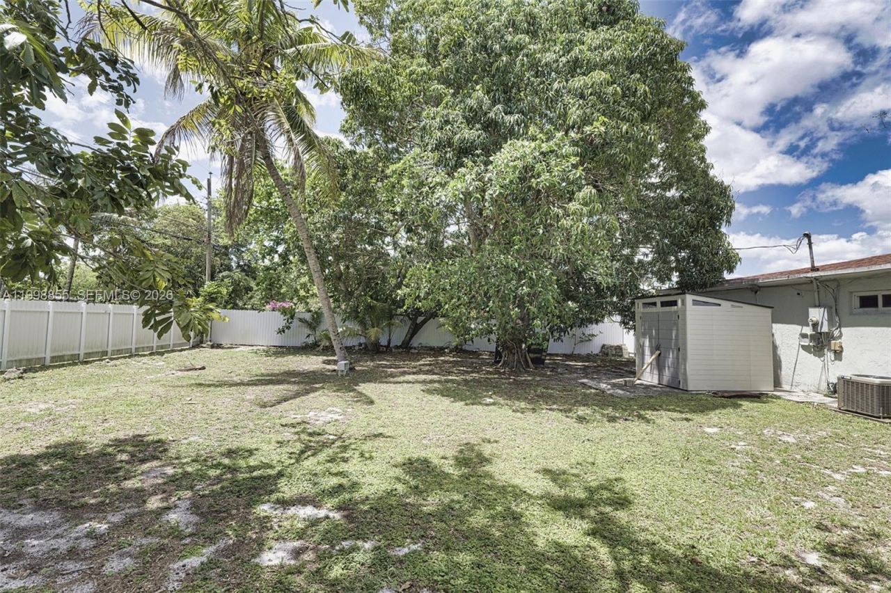 1560 NW 130th St, North Miami, FL 33167 Photo