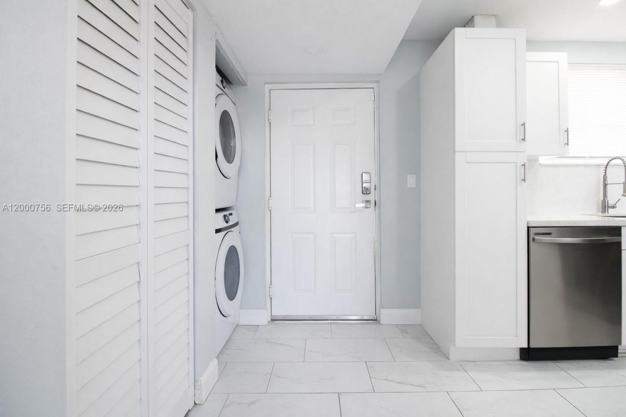 14951 SW 82nd Ln , Unit 17-402, Miami, FL 33193 Photo