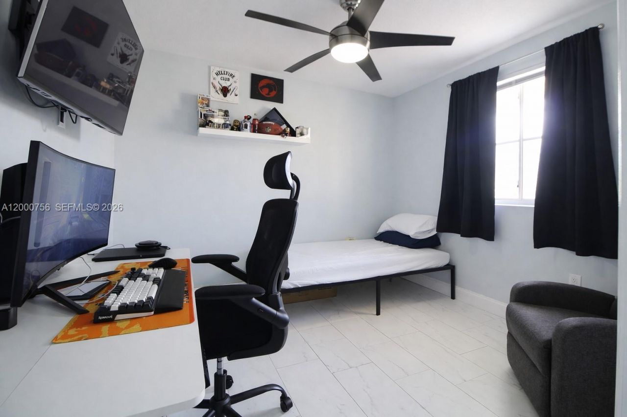 14951 SW 82nd Ln , Unit 17-402, Miami, FL 33193 Photo