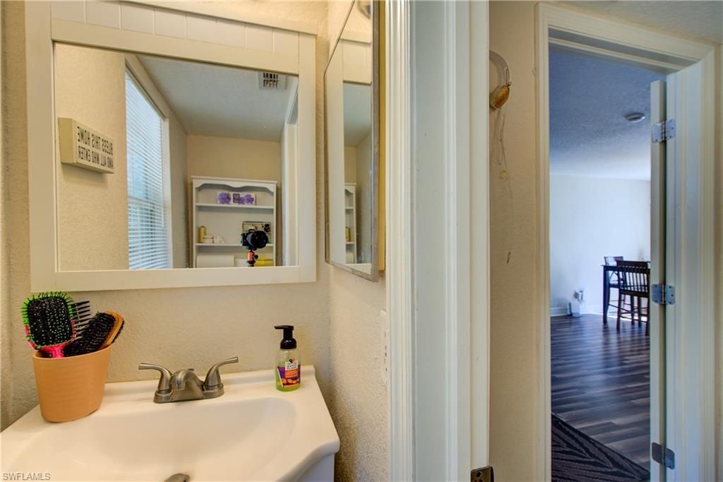 1002 Henry Ave, Lehigh Acres, FL 33972 Photo