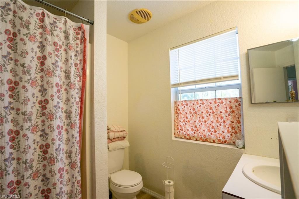 1002 Henry Ave, Lehigh Acres, FL 33972 Photo