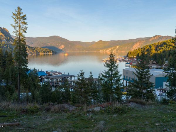 17930 Idaho 54 , Bayview, ID 83803