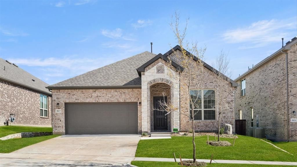 2377 Rams Horn Drive, Waxahachie, TX 75167 Main Photo