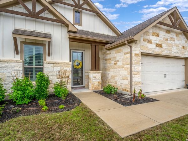 2040 Market, Schertz, TX 78154