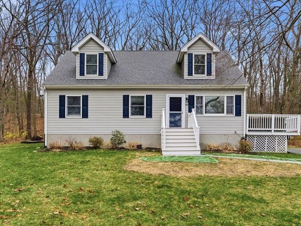 63 Klondike Rd., Dudley, MA 01571