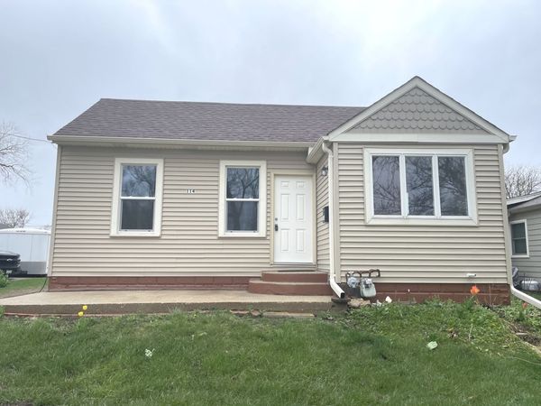 114 E Richmond Street , Westmont, IL 60559