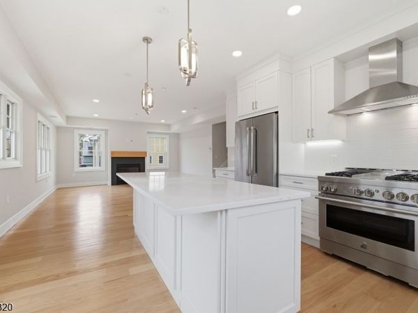 603 Springfield Ave, Unit 103, Summit, NJ 07901