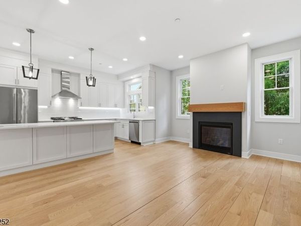 603 Springfield Ave, Unit 101, Summit, NJ 07901