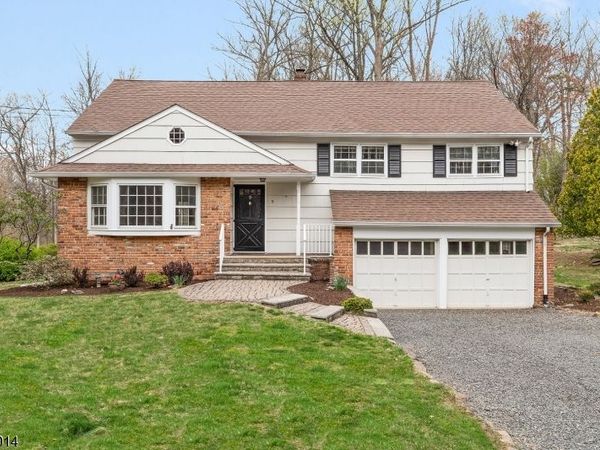 9 Red Hill Rd, Warren, NJ 07059