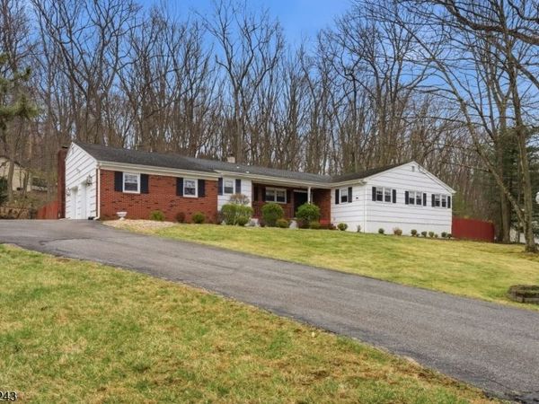 14 MABRO DRIVE, Denville, NJ 07834