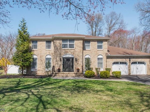 12 Fox Run, Parsippany-Troy Hills, NJ 07054