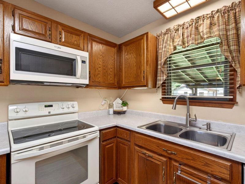 1730 Willow Road, Springfield, OH 45502 Photo 17