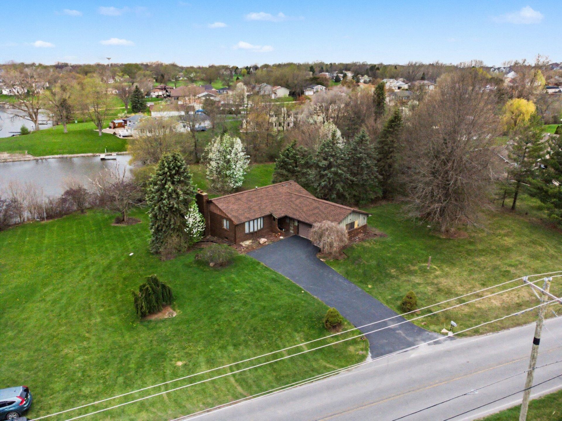 130 S 725 W, Crown Point, IN 46307 Main Photo