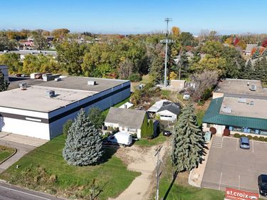 39 Viking Drive W, Little Canada, MN 55117