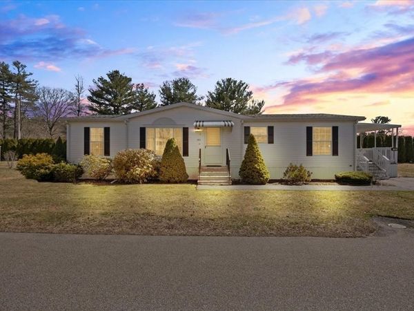 180 Bumila Dr, Raynham, MA 02767