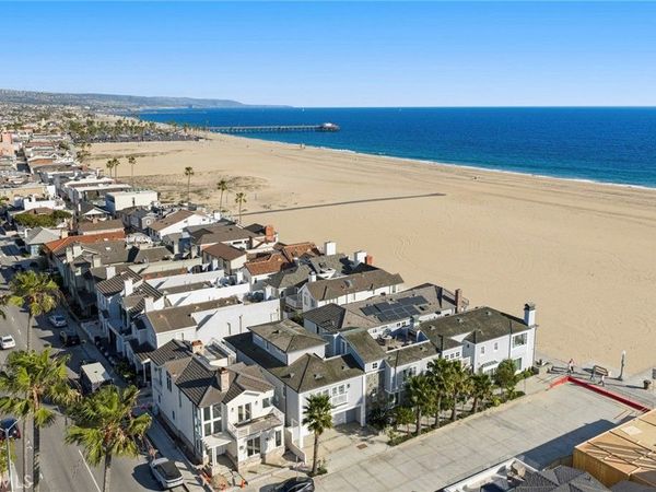 524 W Oceanfront, Newport Beach, CA 92661