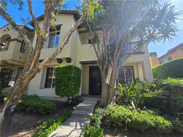 71 Wonderland, Irvine, CA 92620