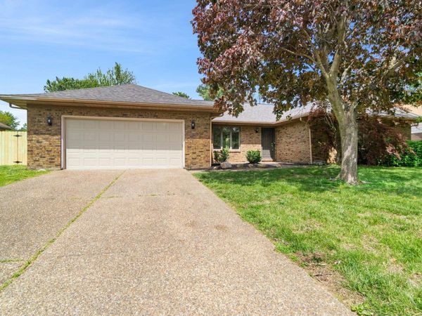 8224 E Heritage Drive, Evansville, IN 47715