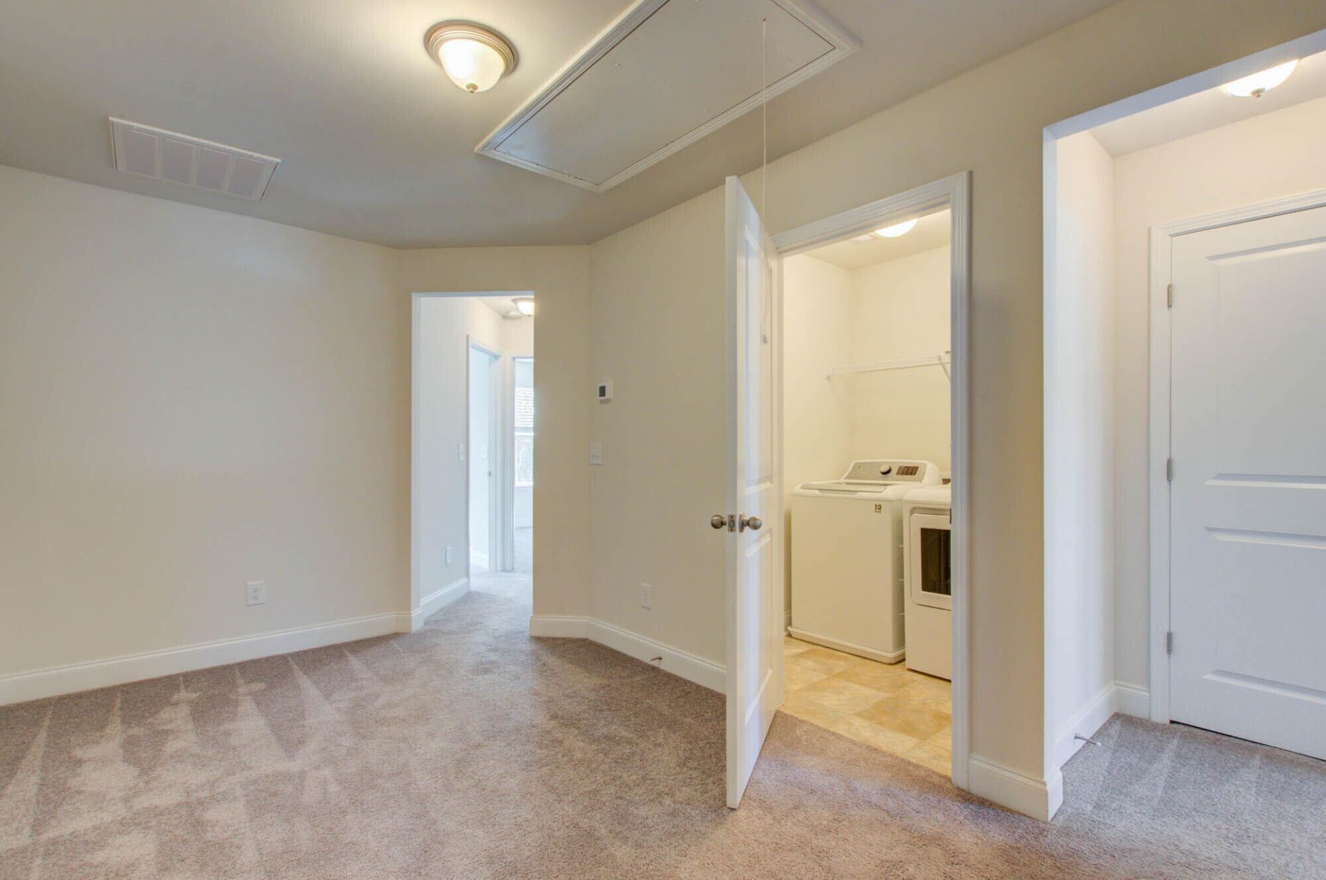 7821 Montview Road Photo 14